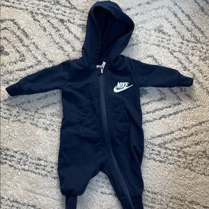 Nike newborn outfit
